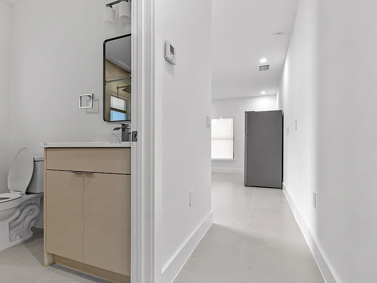 210 Singer St #1 — Photo 10