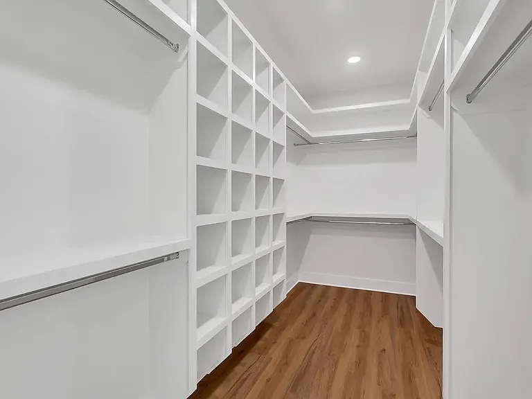 2430 Batavia St — Photo 24