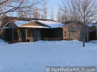 11530 Lakeside Cir, Champlin, MN 55316