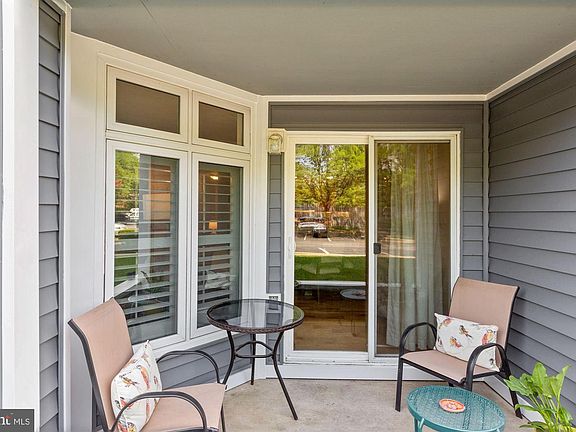 4th image of 1140 Lake Heron Dr #1B