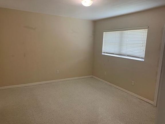 4th image of 3801 NE 22nd Terrace #10