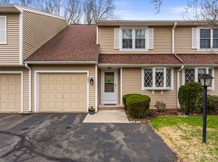 389 The Mdws #389, Enfield, CT 06082