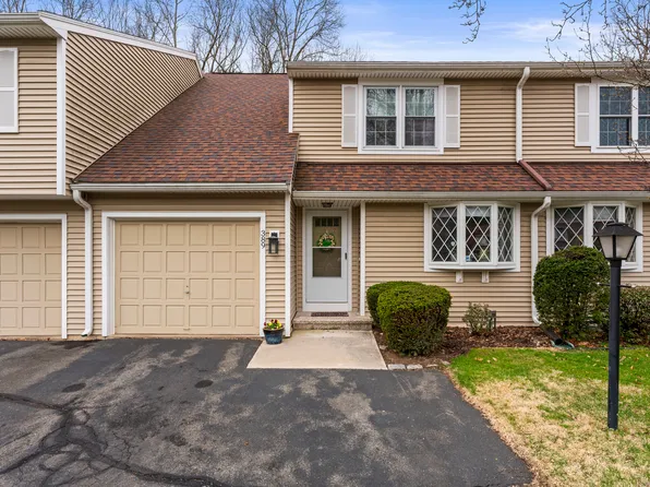 389 The Meadows #389, Enfield, CT 06082