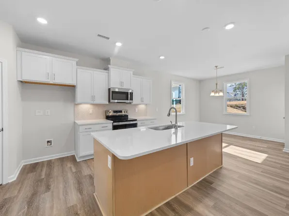 116 Brooklynn Trail Ct, Angier, NC 27501