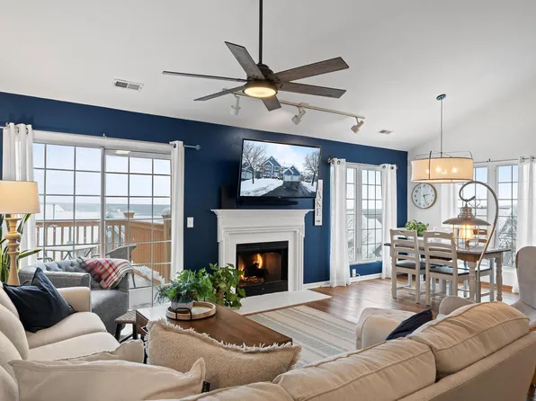 1085 Lakeland DRIVE #9-23, Lake Geneva, WI 53147