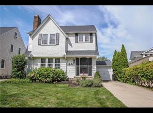 222 Arundel Rd, Rocky River, OH 44116