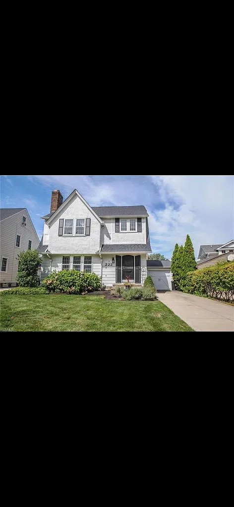222 Arundel Rd photo 1