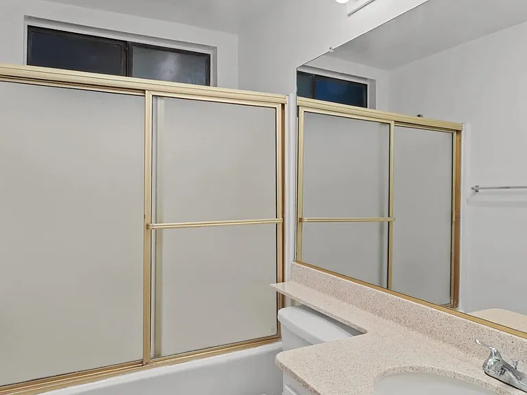 1619 S Bentley Ave #101 — Photo 18
