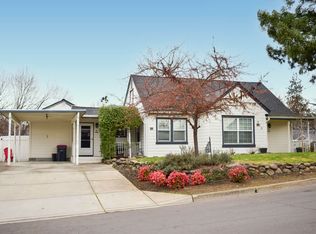 902 N Keene Way Dr #904, Medford, OR 97504