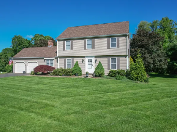 5 Smith Place, Cheshire, CT 06410