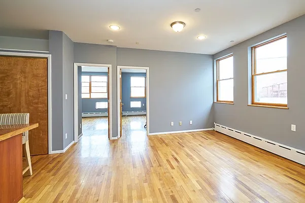 Rented by MNS Marketing | media 15