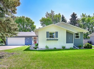 2901 Cherry St, Grand Forks, ND 58201