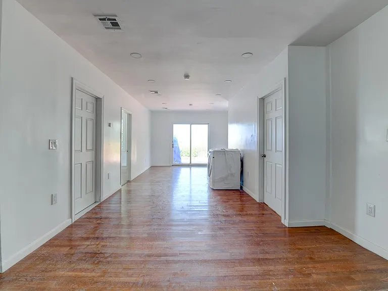 1103 Grand Ave #1 — Photo 17
