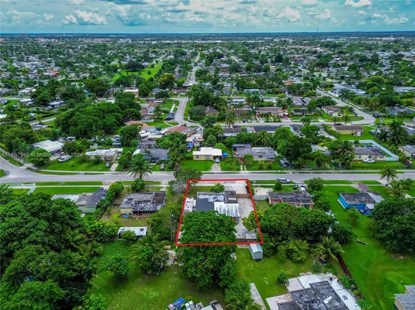 15431 Harding Ln, Homestead, FL 33033