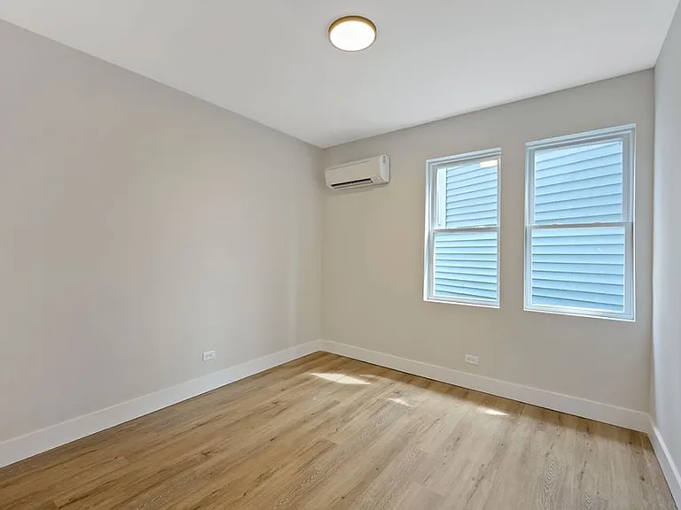 5006 Stewart Park — Photo 3