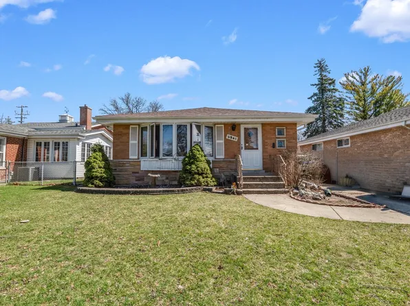 8941 Menard Ave, Morton Grove, IL 60053