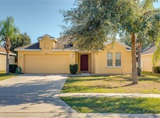 1780 College Park Dr, Tavares, FL 32778