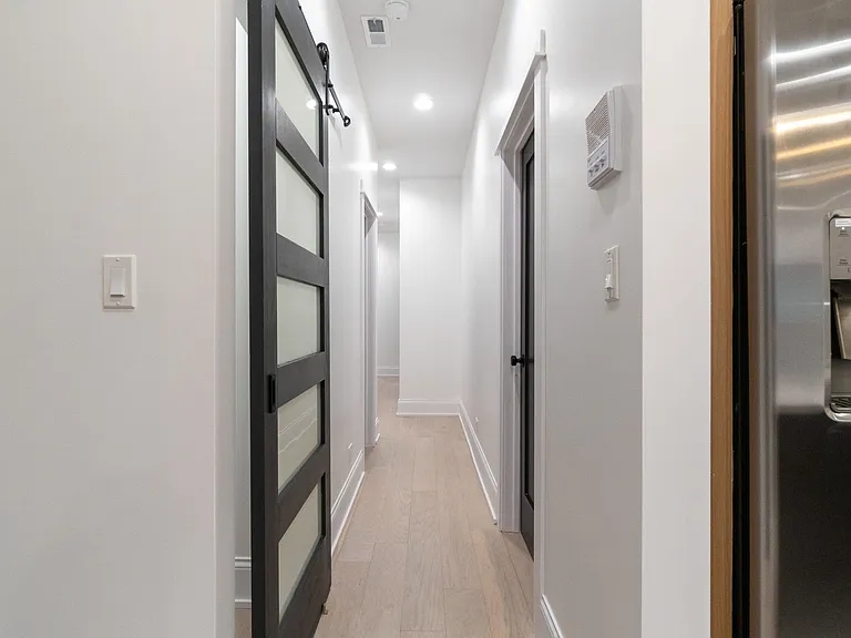 4745 N Beacon St #3S — Photo 24
