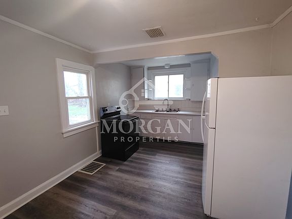 3rd image of 1804 S Wall Ave