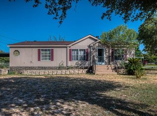 390 Wendy Dr, Del Rio, TX 78840