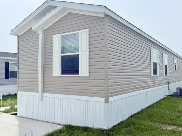 604 W John Beers Rd #75N, Stevensville, MI 49127