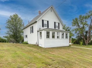 84 Church St, Rochester, NH 03839