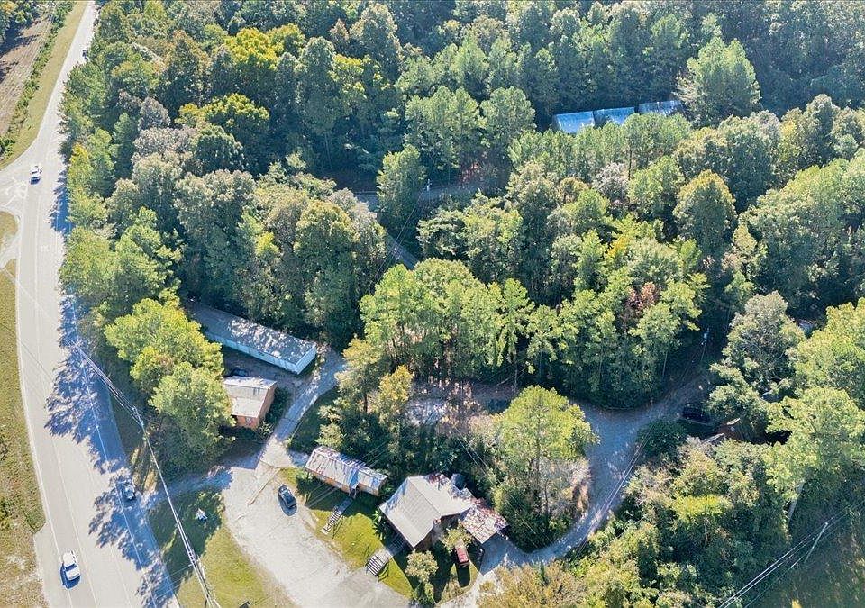 1st image of 29 Pioneer Ave