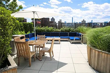 Rented by (Legacy) Elegran