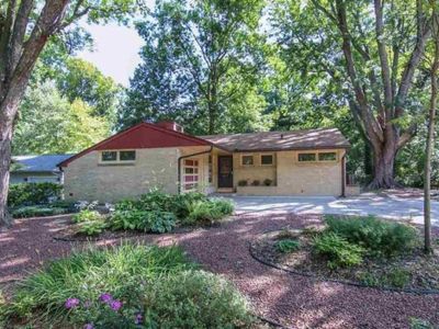 453 Woodside Ter, Madison, WI, 53711