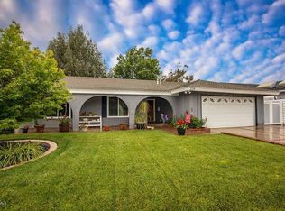 225 S Dickenson Ave, Thousand Oaks, CA 91320