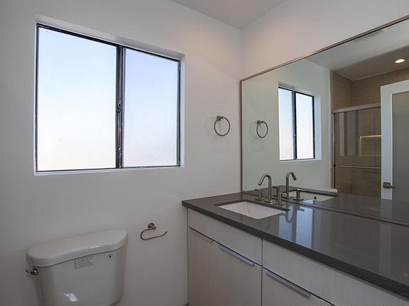 5th image of 826 Wilcox Ave APT 104
