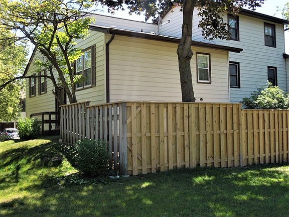 2nd image of 283 Old Elm Dr Unit 283