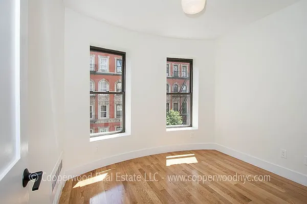 Rented by Copperwood Real Estate | media 11