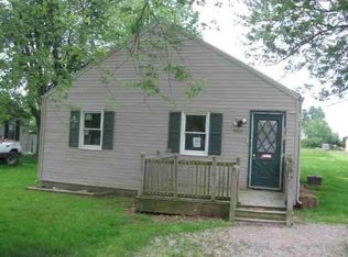 7613 Picadilly Rd, Muncie, IN 47302