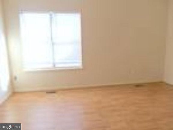 5th image of 230 Coventry Sq #230