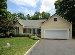 22 Cooper Rd, Ridgefield, CT 06877