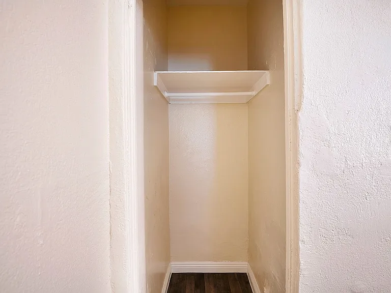 Haye's House — Photo 17