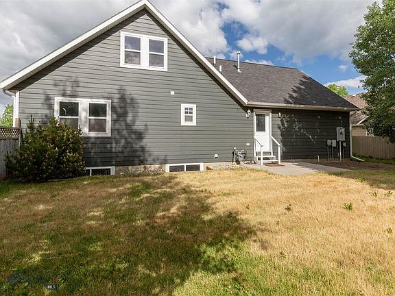 5th image of 42 Green Belt Dr