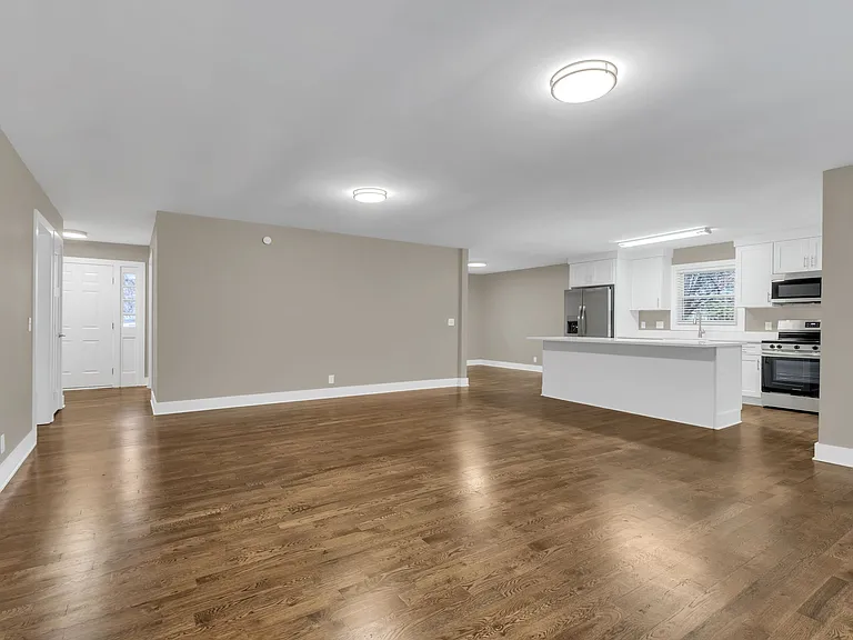 4004 Port Jamaica Ct — Photo 8