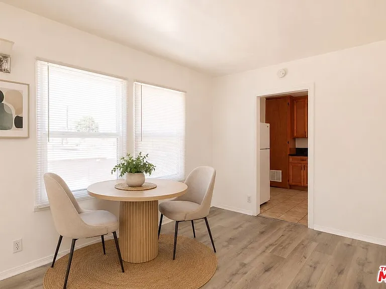 5516 1/2 N Cahuenga Blvd — Photo 4