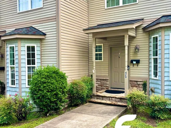 429 Georgetown Cir, Fayetteville, NC 28314