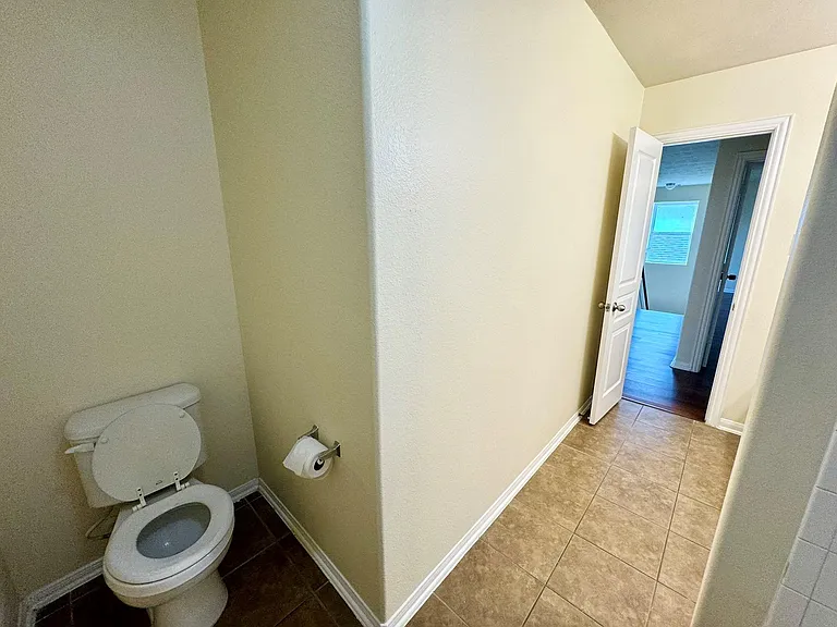 8230 Polaris Point Ln — Photo 22