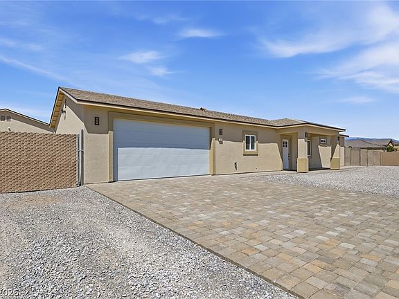 3rd image of 1310 E Carson
