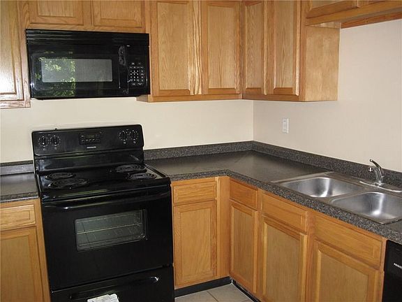 5th image of 3440 Monninger Dr