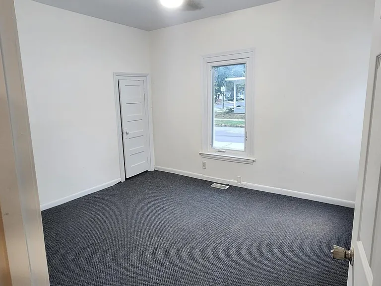 1201 S Person St — Photo 7