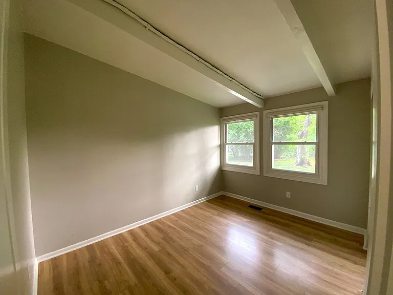 2509 Bristol Rd — Photo 4