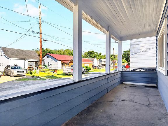 3rd image of 19 Church St