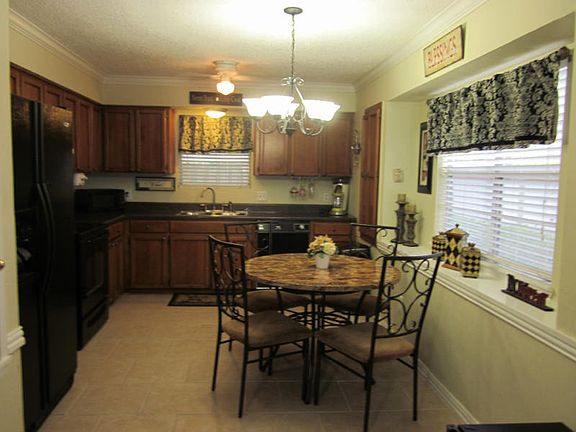 5th image of 2829 Sage Brush Dr