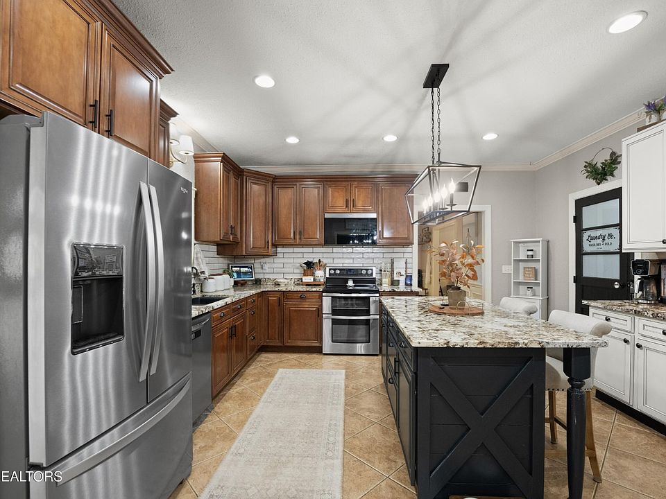34th image of 1913 E Union Valley Rd