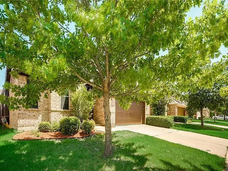 3429 Beekman Dr — Photo 3